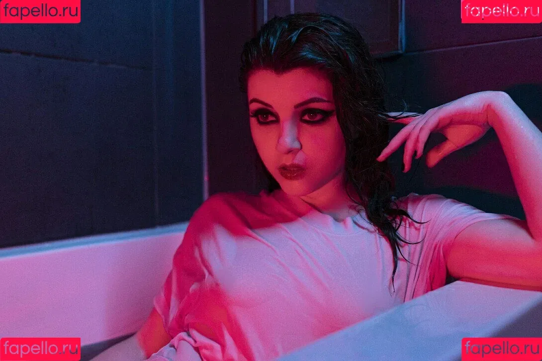 Olyashaa / deepfake / olyashaasaxon Onlyfans Photo Gallery 