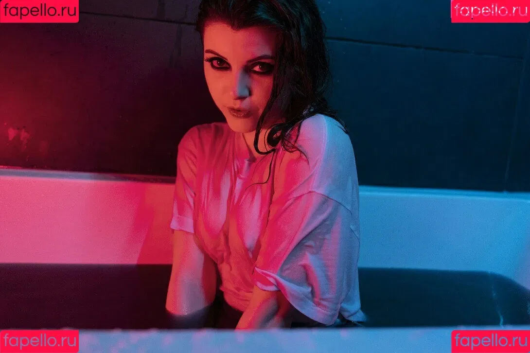 Olyashaa / deepfake / olyashaasaxon Onlyfans Photo Gallery 