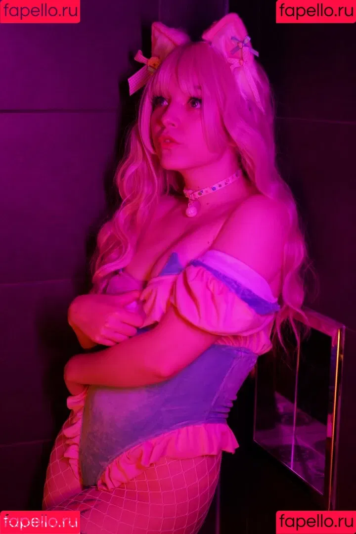 Olyashaa / deepfake / olyashaasaxon Onlyfans Photo Gallery 