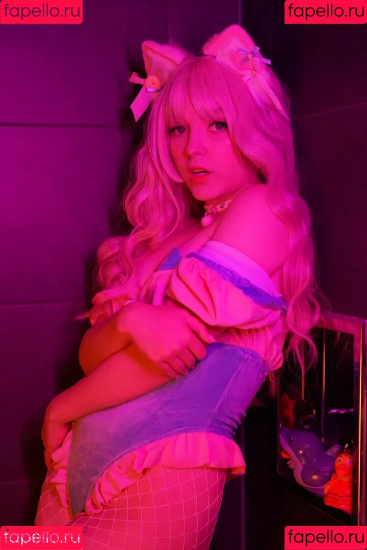 Olyashaa / deepfake / olyashaasaxon Onlyfans Photo Gallery 