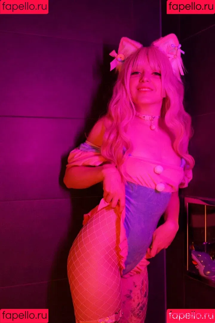 Olyashaa / deepfake / olyashaasaxon Onlyfans Photo Gallery 