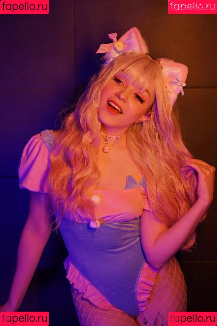 Olyashaa / deepfake / olyashaasaxon Onlyfans Photo Gallery 