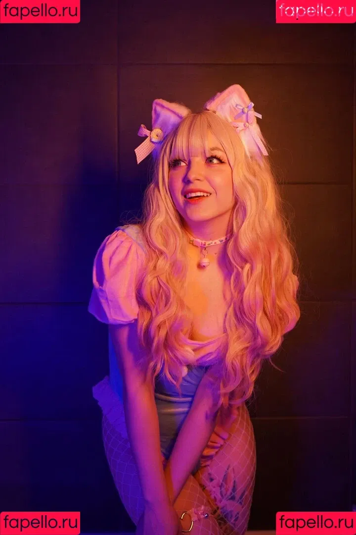 Olyashaa / deepfake / olyashaasaxon Onlyfans Photo Gallery 