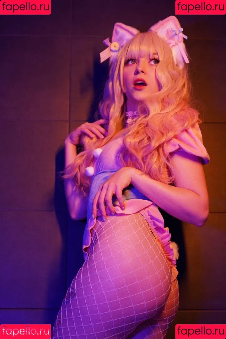 Olyashaa / deepfake / olyashaasaxon Onlyfans Photo Gallery 