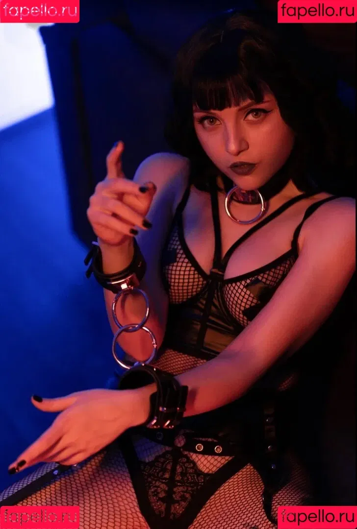 Olyashaa / deepfake / olyashaasaxon Onlyfans Photo Gallery 