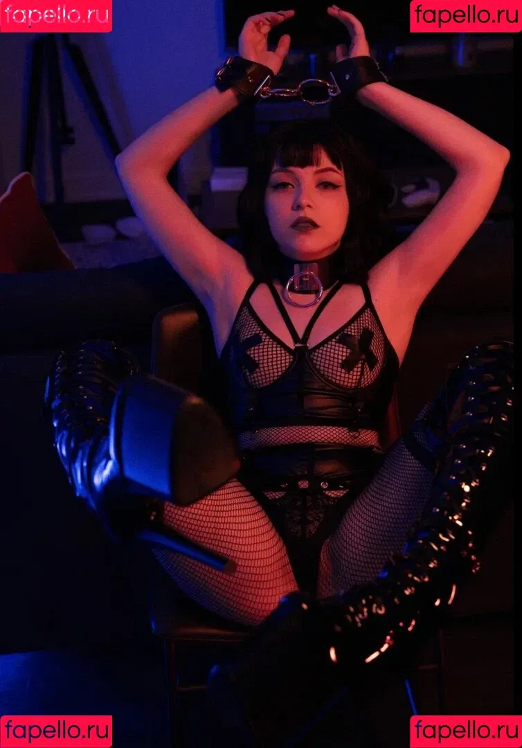 Olyashaa / deepfake / olyashaasaxon Onlyfans Photo Gallery 