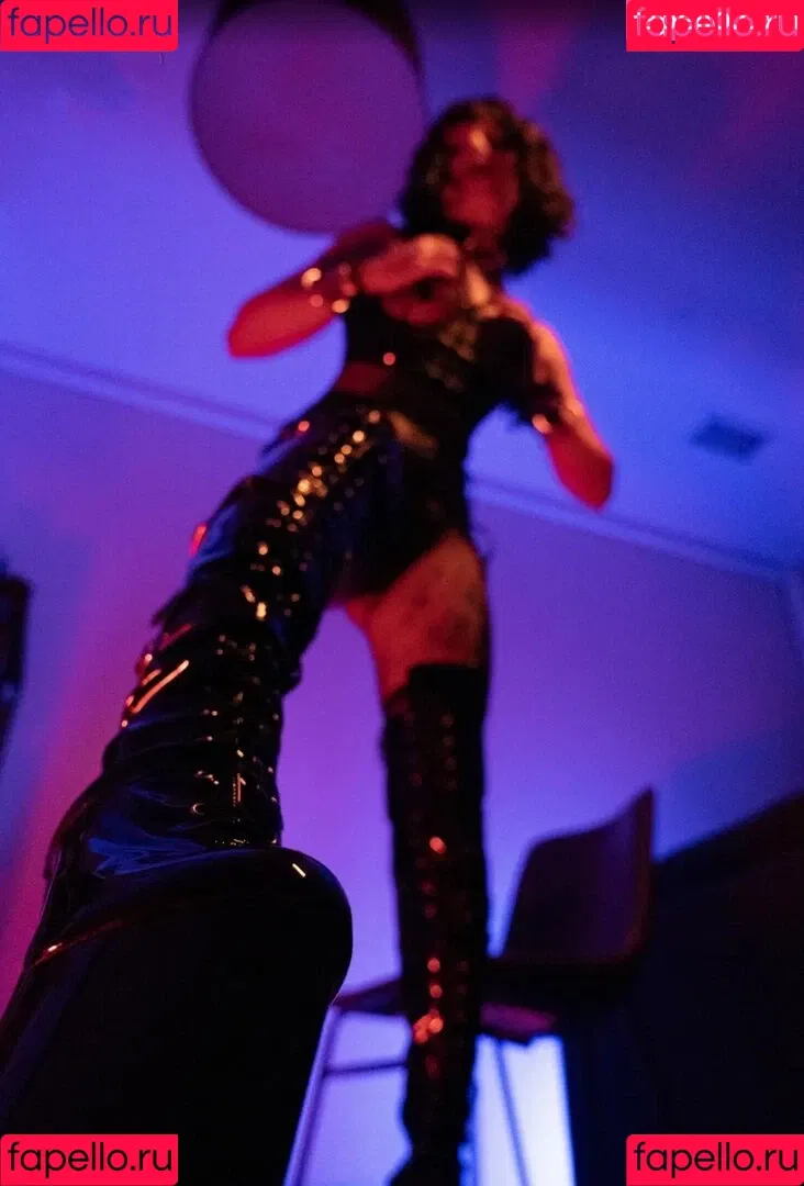 Olyashaa / deepfake / olyashaasaxon Onlyfans Photo Gallery 