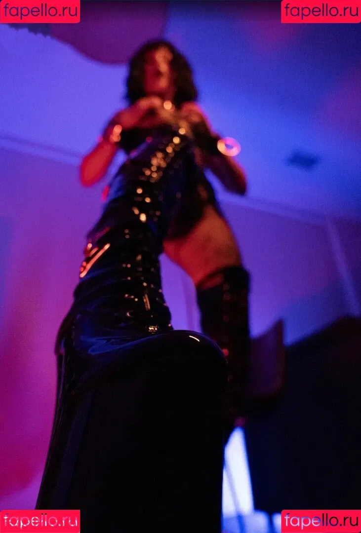 Olyashaa / deepfake / olyashaasaxon Onlyfans Photo Gallery 