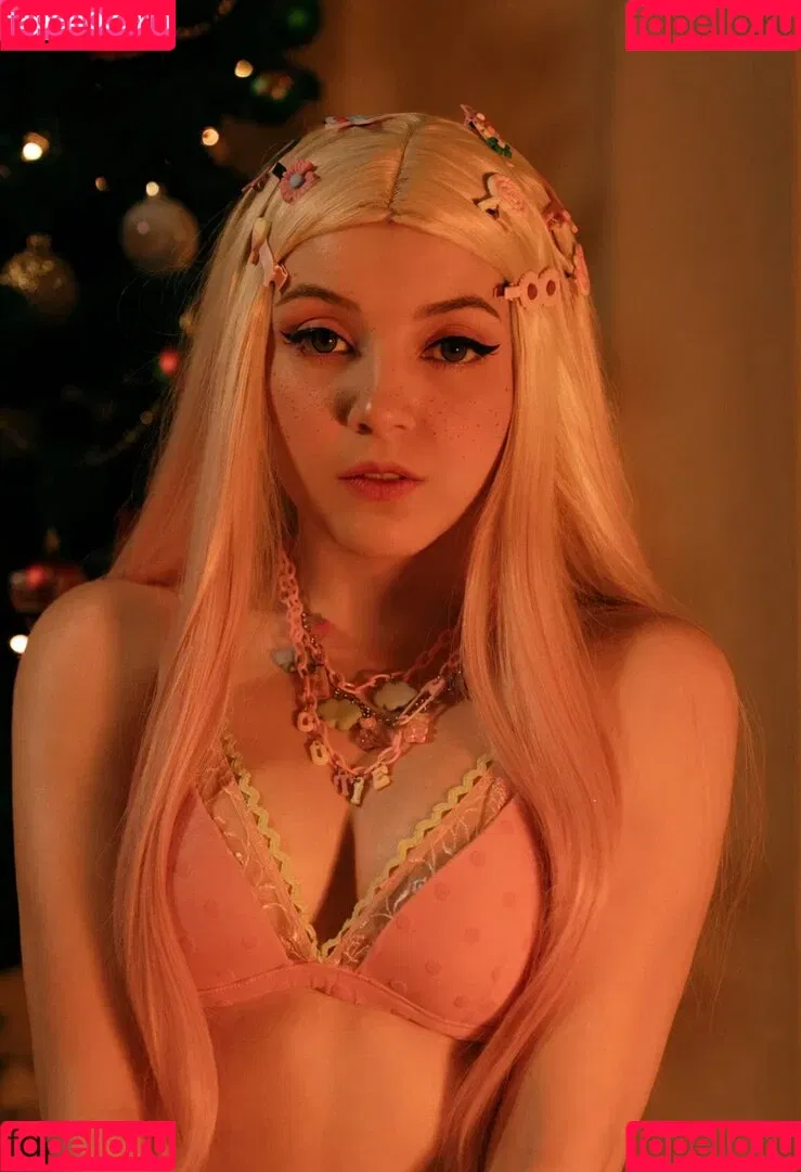 Olyashaa / deepfake / olyashaasaxon Onlyfans Photo Gallery 