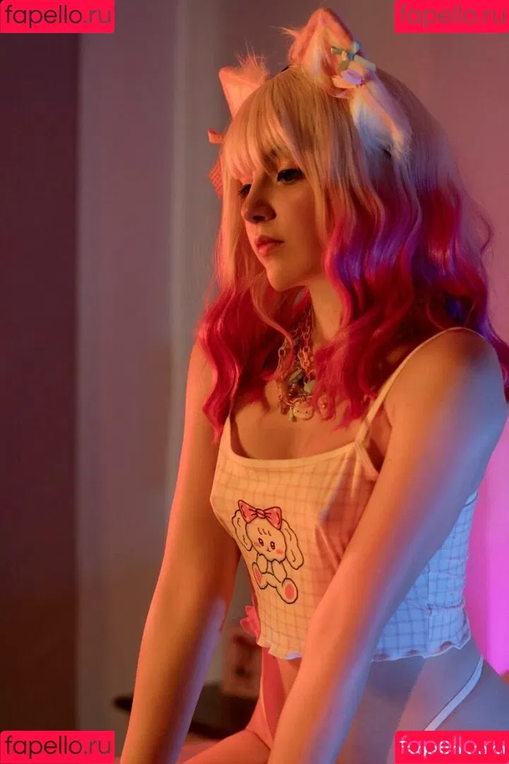 Olyashaa / deepfake / olyashaasaxon Onlyfans Photo Gallery 