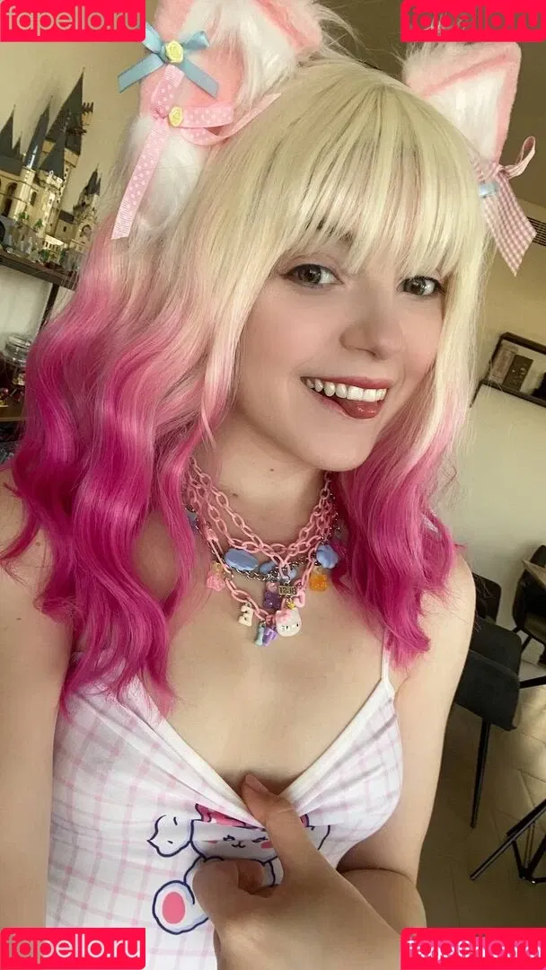 Olyashaa / deepfake / olyashaasaxon Onlyfans Photo Gallery 