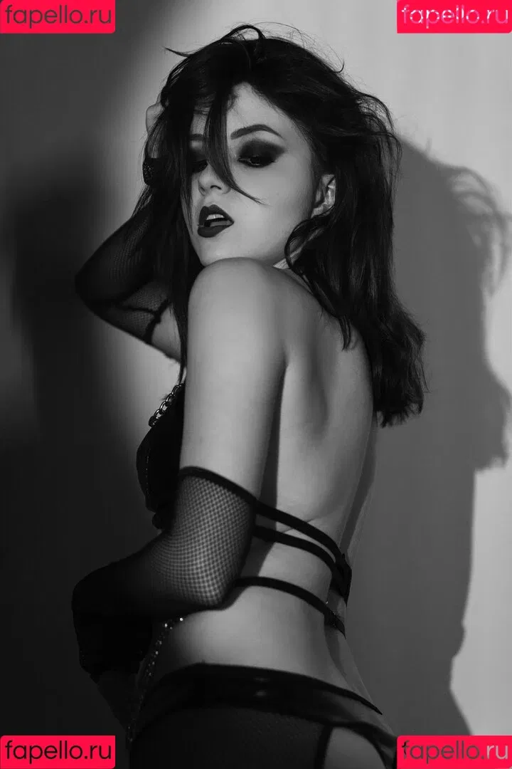 Olyashaa / deepfake / olyashaasaxon Onlyfans Photo Gallery 