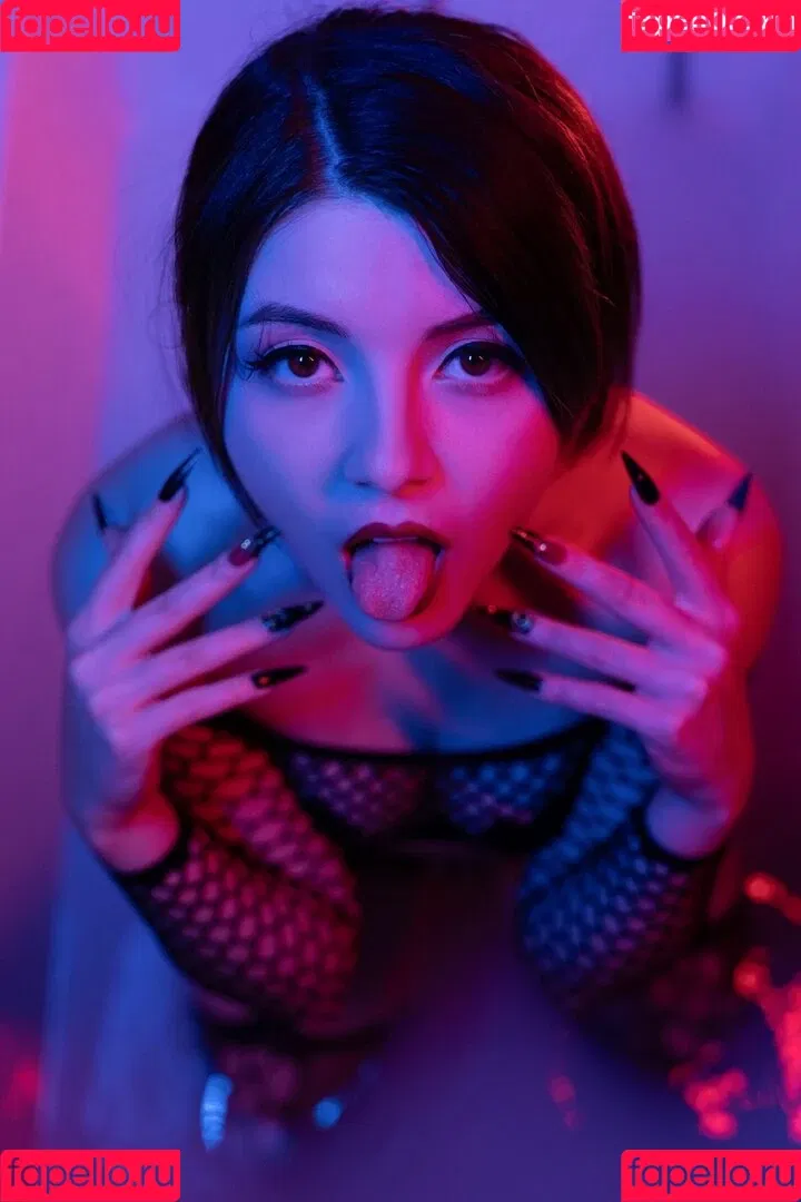 Olyashaa / deepfake / olyashaasaxon Onlyfans Photo Gallery 