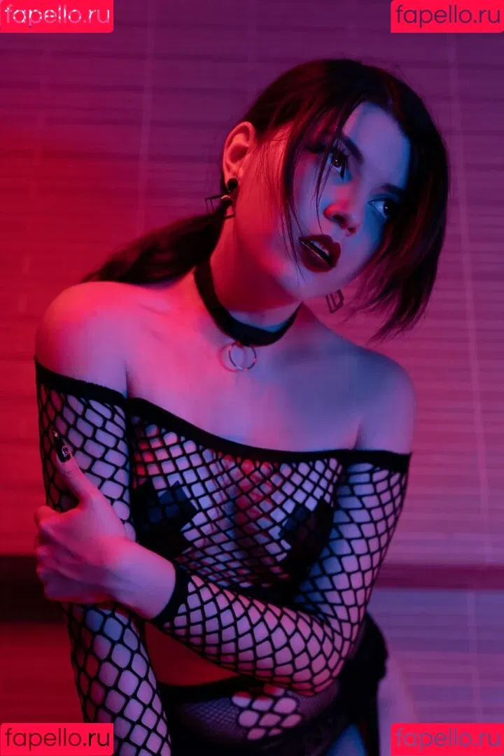 Olyashaa / deepfake / olyashaasaxon Onlyfans Photo Gallery 