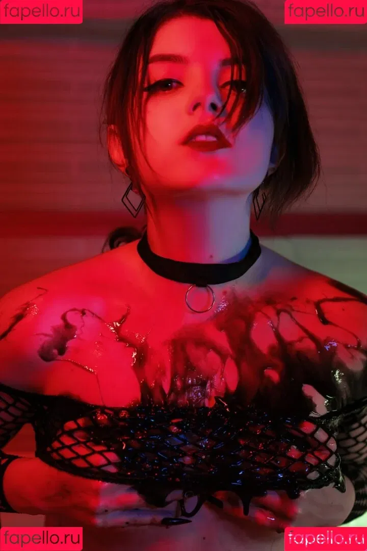 Olyashaa / deepfake / olyashaasaxon Onlyfans Photo Gallery 