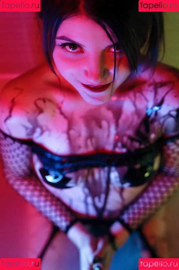 Olyashaa / deepfake / olyashaasaxon Onlyfans Photo Gallery 