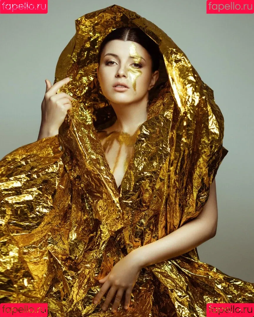 Olyashaa / deepfake / olyashaasaxon Onlyfans Photo Gallery 