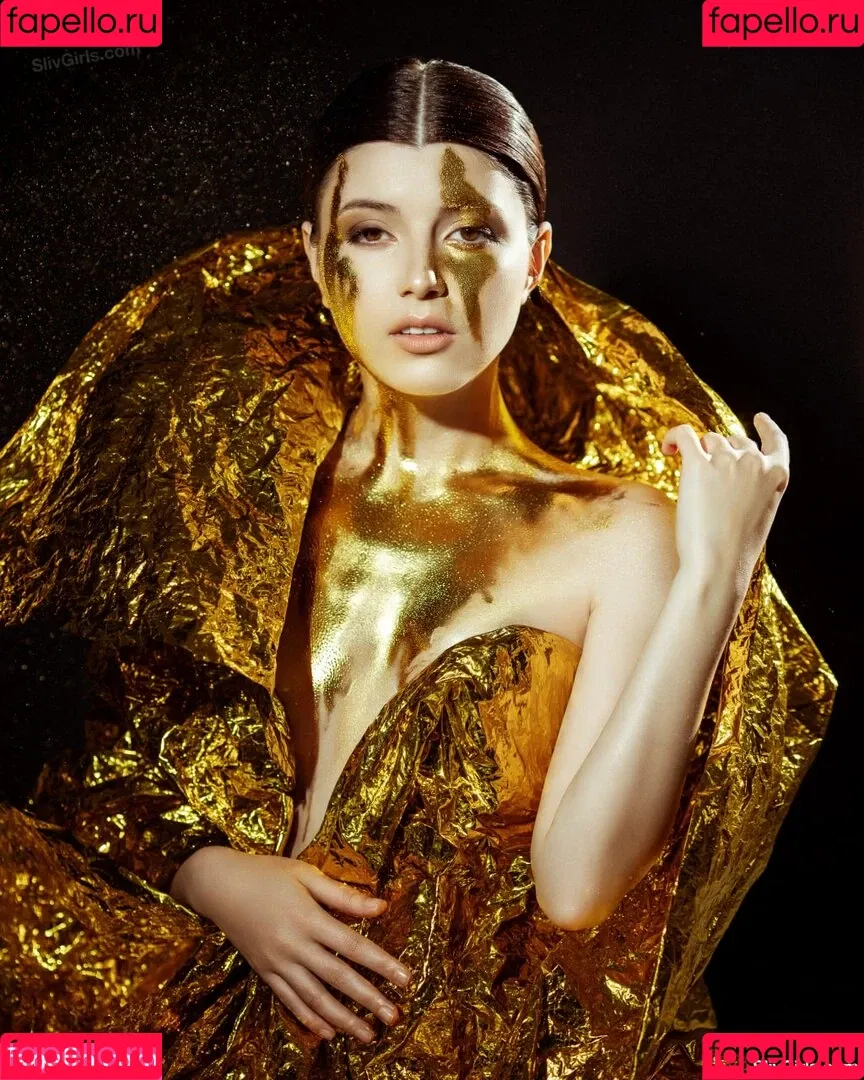 Olyashaa / deepfake / olyashaasaxon Onlyfans Photo Gallery 