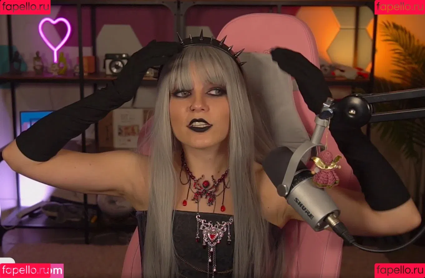 Olyashaa / deepfake / olyashaasaxon Onlyfans Photo Gallery 