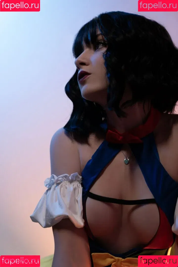 Olyashaa / deepfake / olyashaasaxon Onlyfans Photo Gallery 