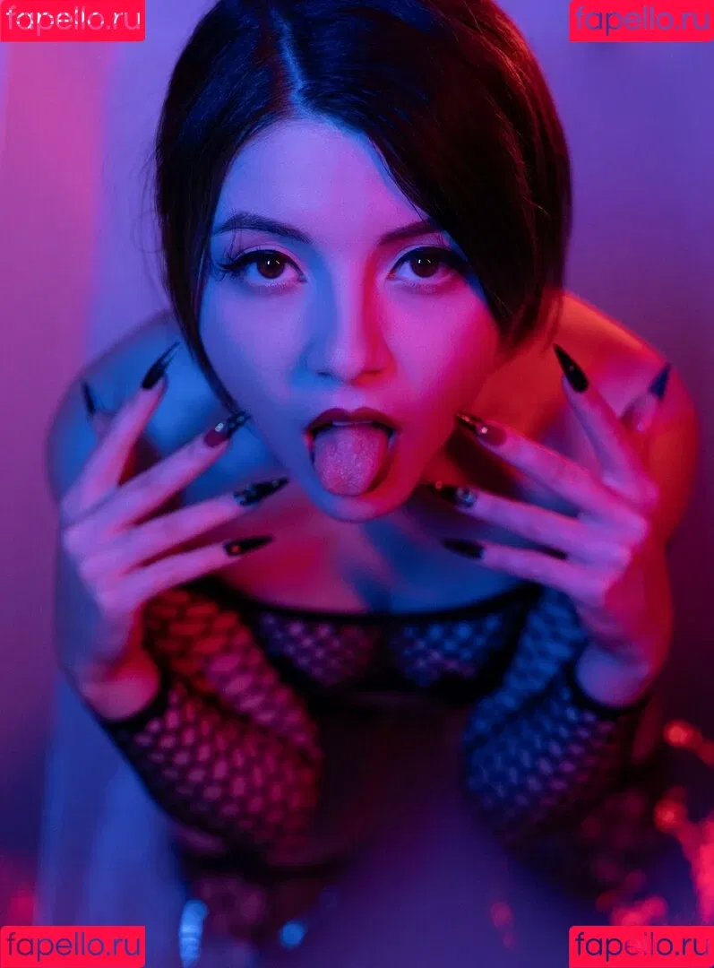 Olyashaa / deepfake / olyashaasaxon Onlyfans Photo Gallery 