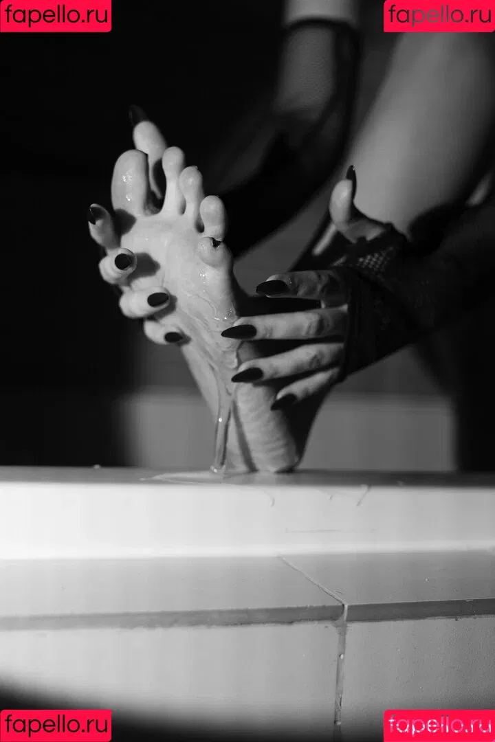 Olyashaa / deepfake / olyashaasaxon Onlyfans Photo Gallery 