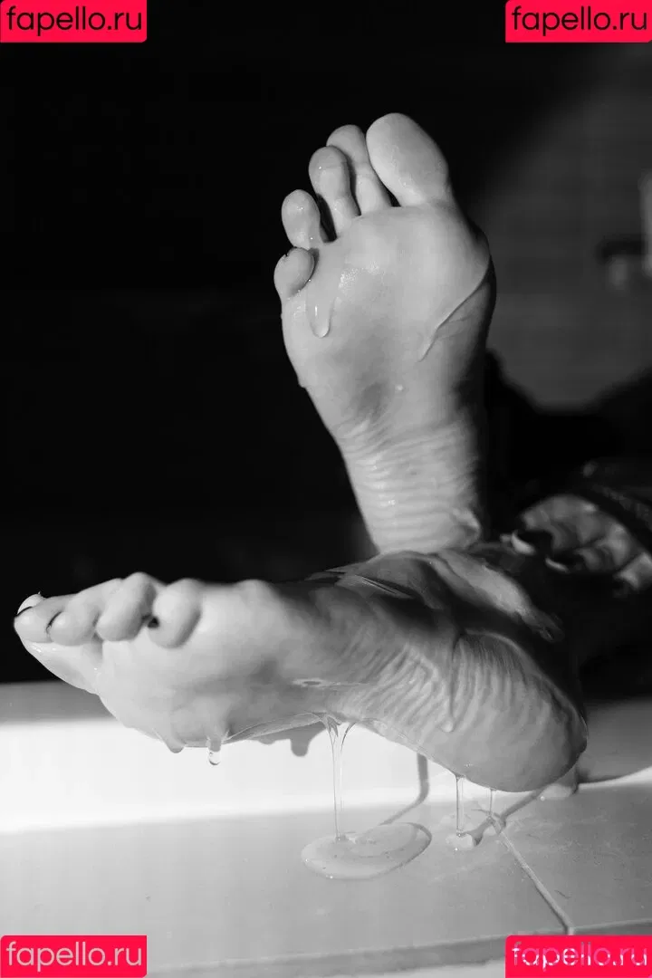 Olyashaa / deepfake / olyashaasaxon Onlyfans Photo Gallery 