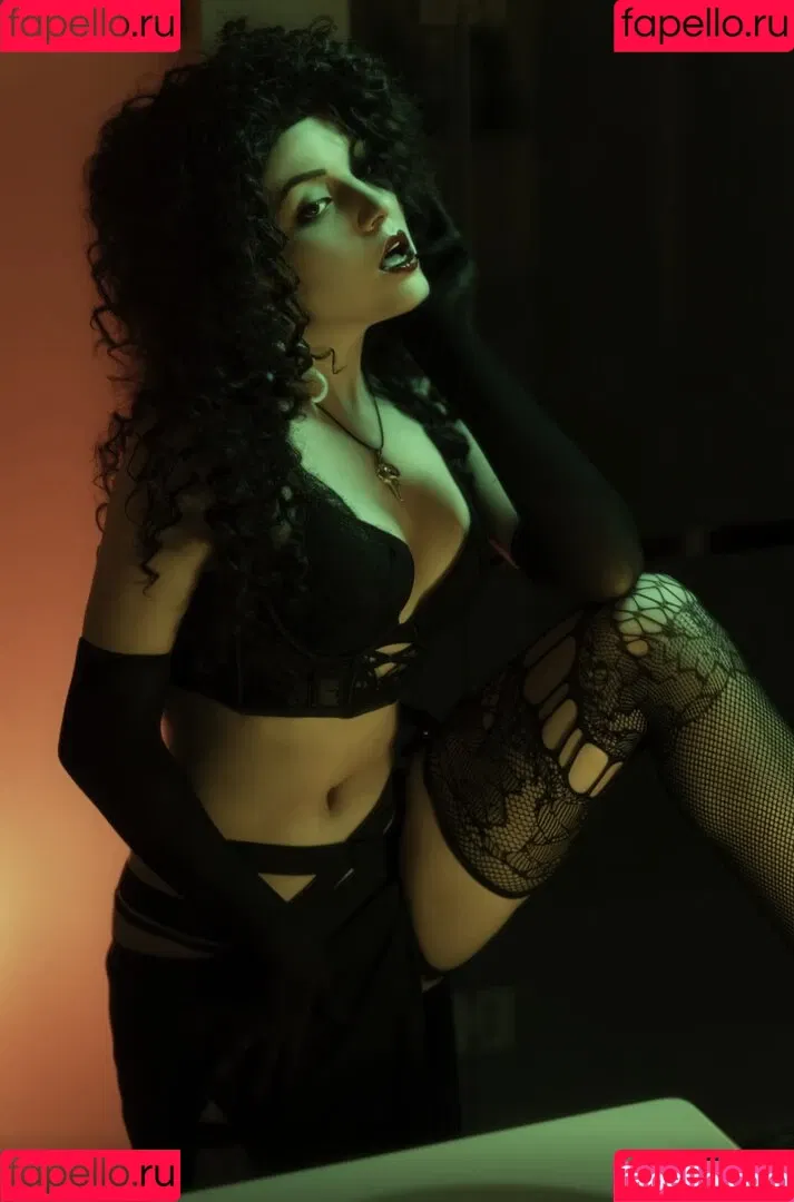 Olyashaa / deepfake / olyashaasaxon Onlyfans Photo Gallery 