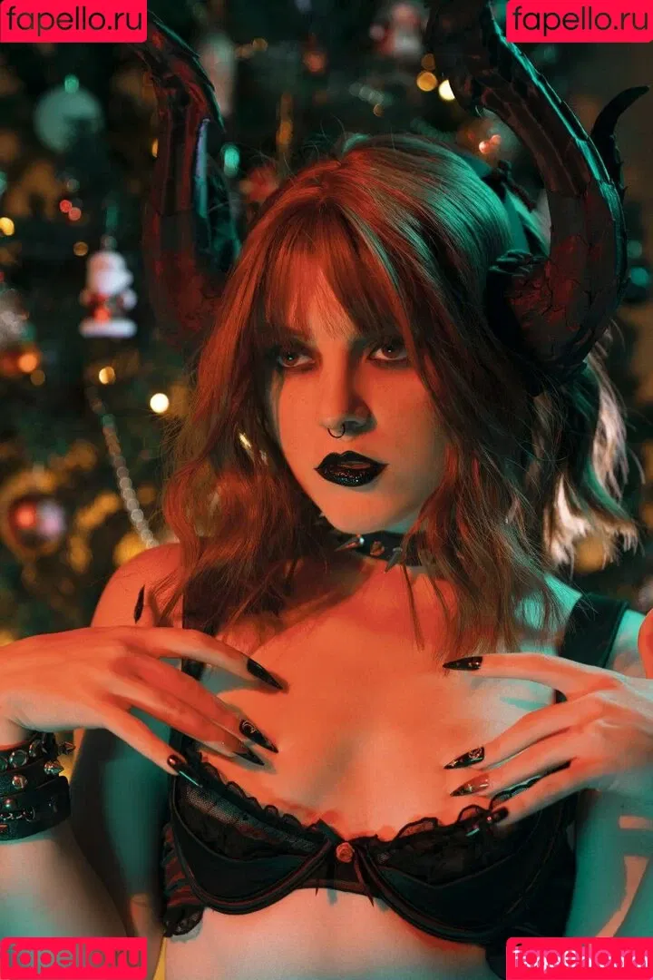 Olyashaa / deepfake / olyashaasaxon Onlyfans Photo Gallery 