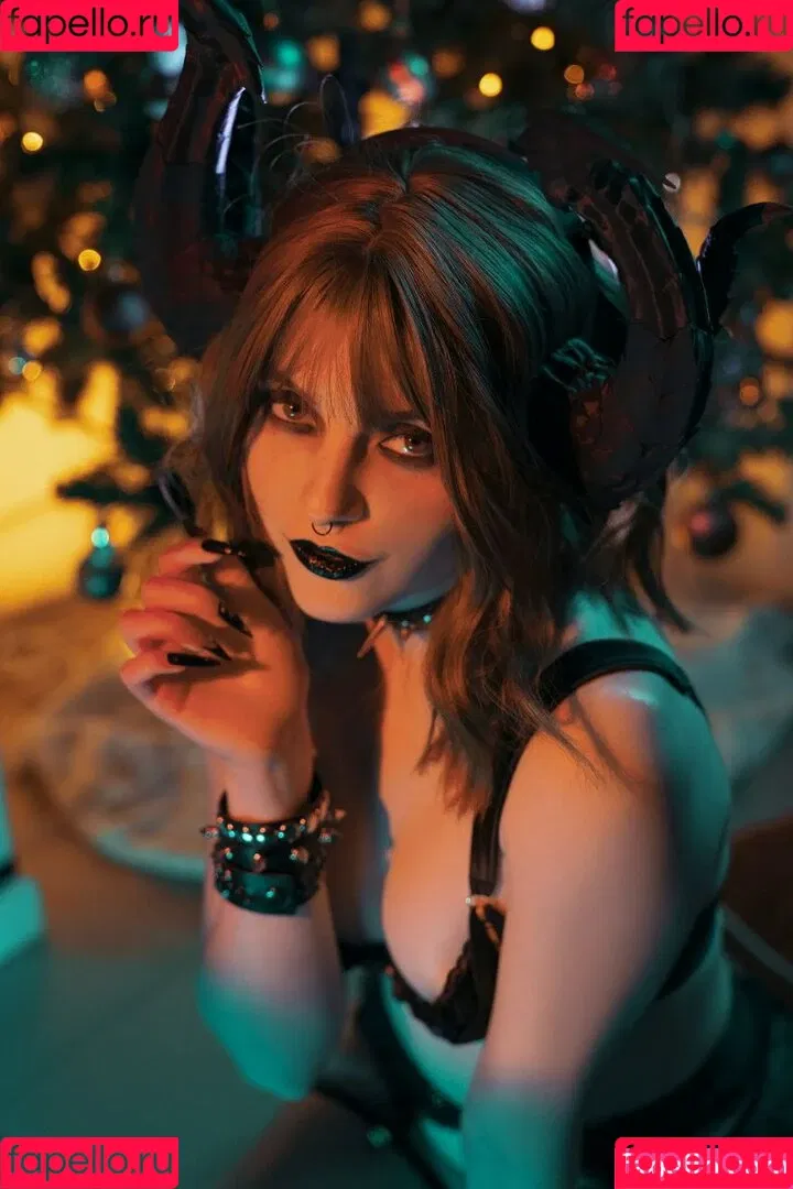 Olyashaa / deepfake / olyashaasaxon Onlyfans Photo Gallery 