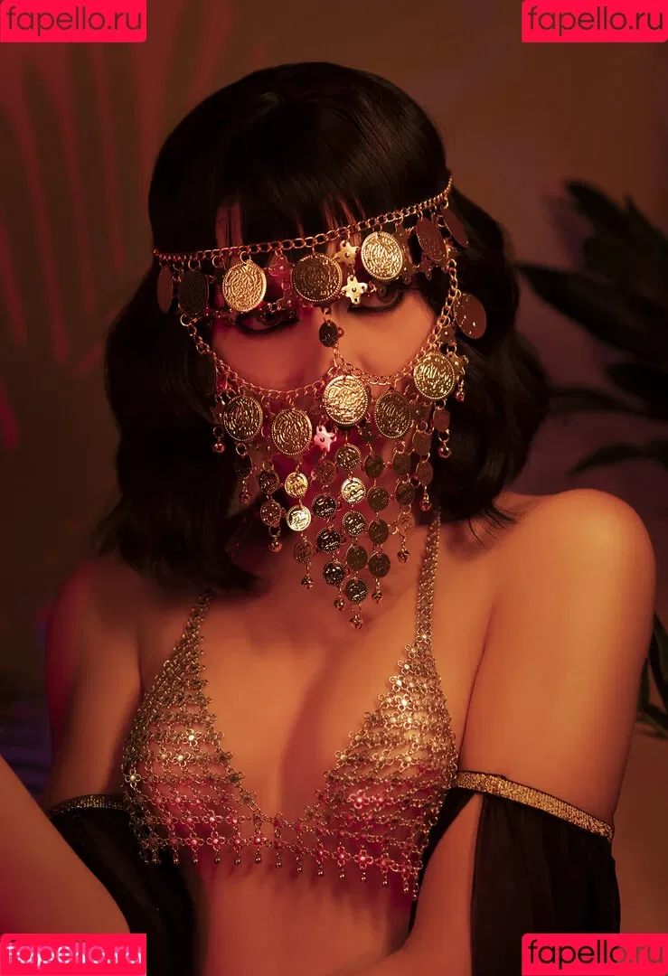 Olyashaa / deepfake / olyashaasaxon Onlyfans Photo Gallery 