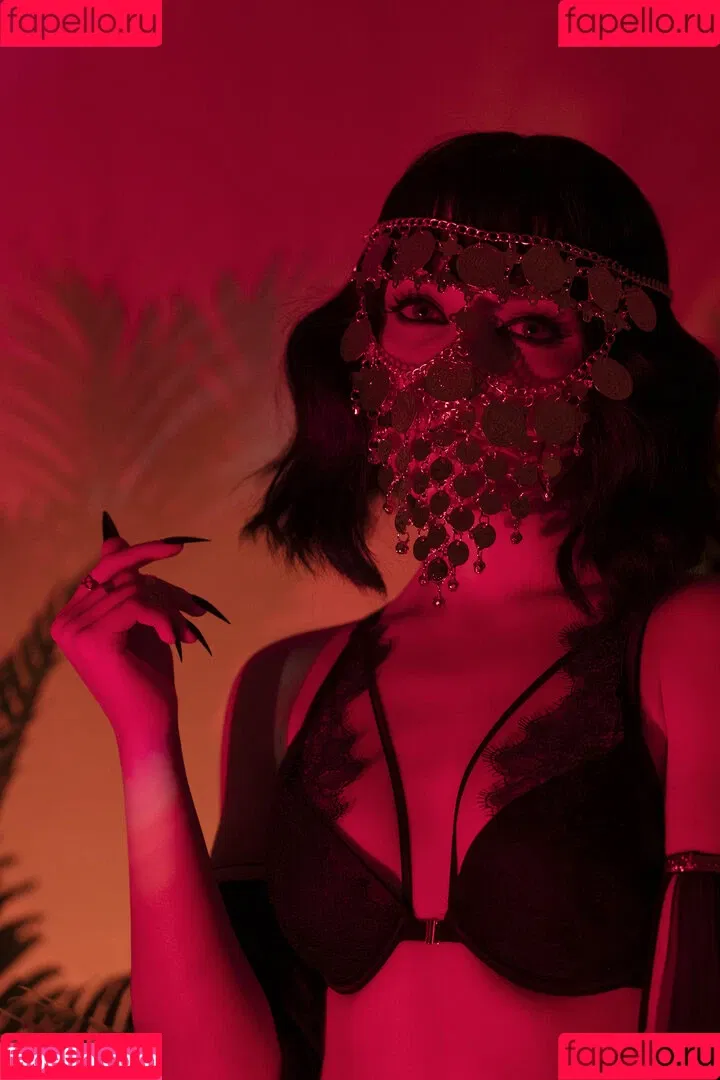 Olyashaa / deepfake / olyashaasaxon Onlyfans Photo Gallery 