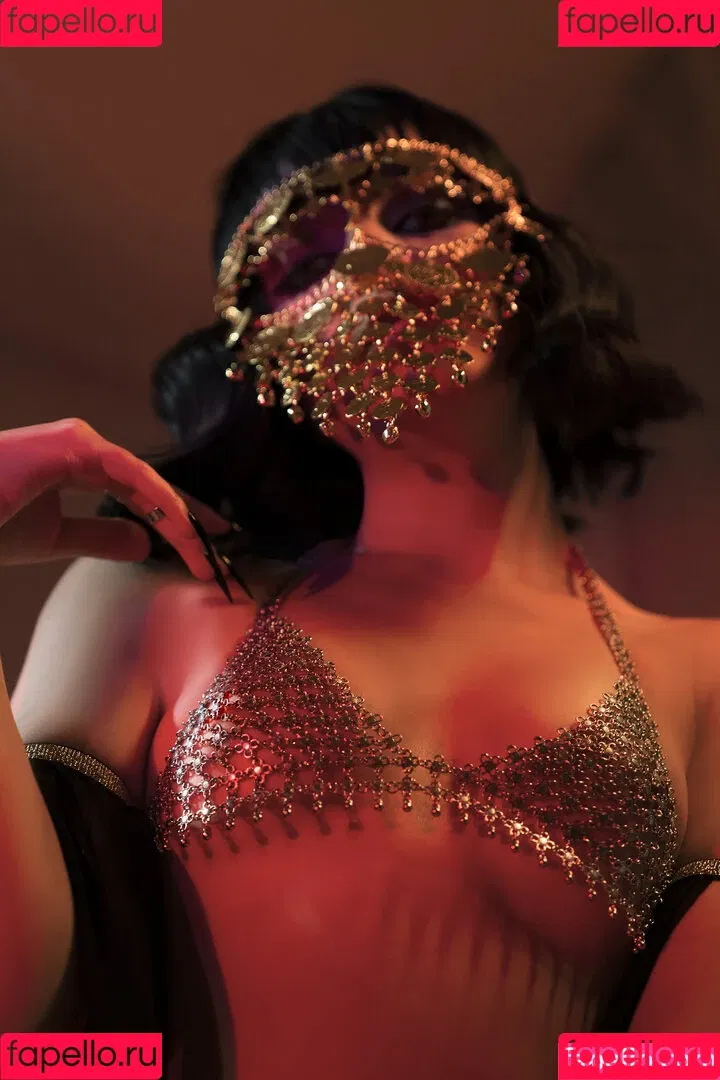 Olyashaa / deepfake / olyashaasaxon Onlyfans Photo Gallery 