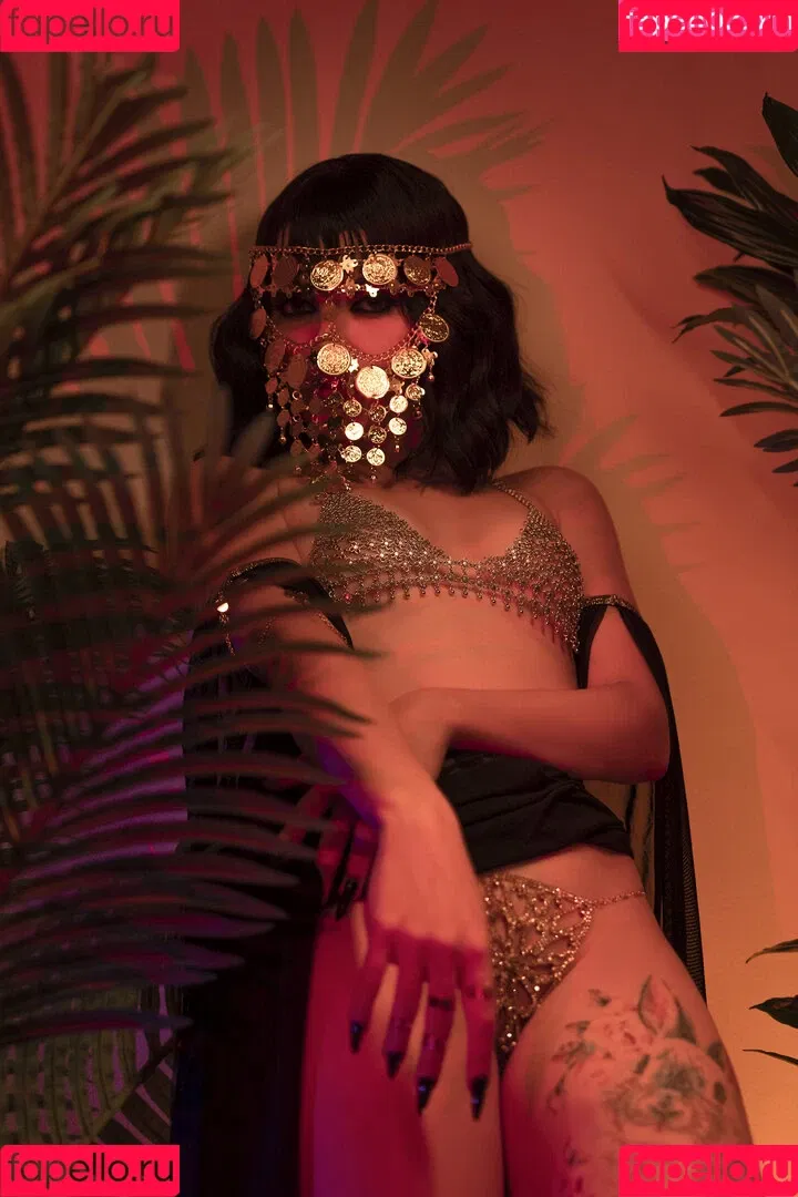 Olyashaa / deepfake / olyashaasaxon Onlyfans Photo Gallery 