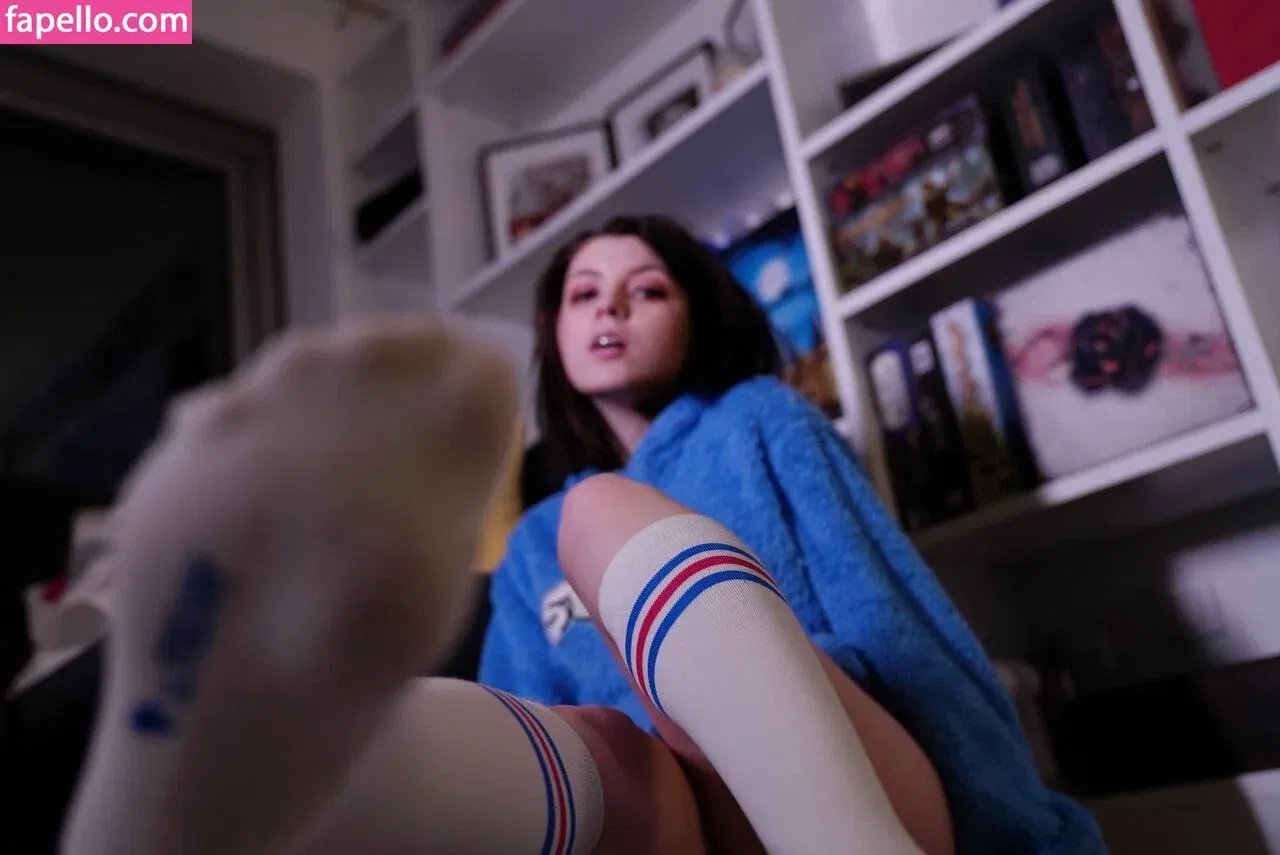 Olyashaa / deepfake / olyashaasaxon Onlyfans Photo Gallery 