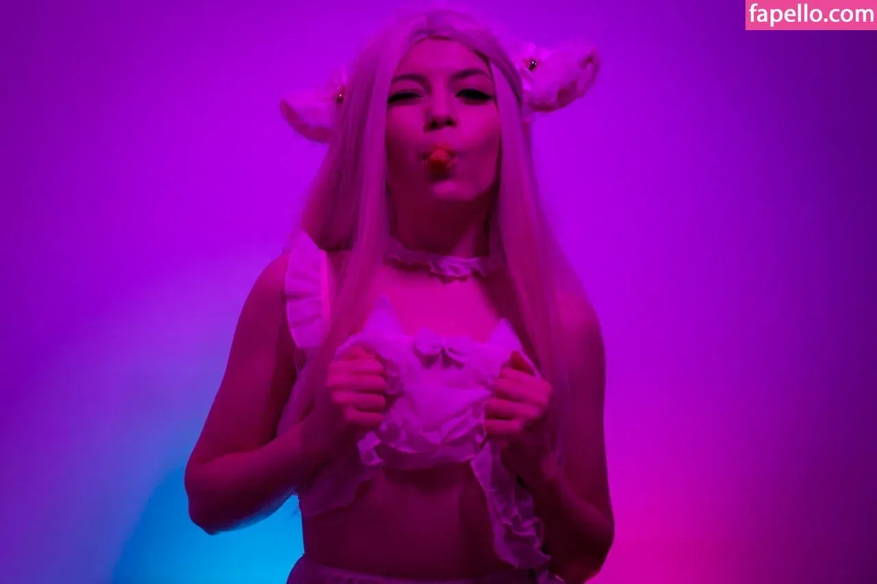 Olyashaa / deepfake / olyashaasaxon Onlyfans Photo Gallery 