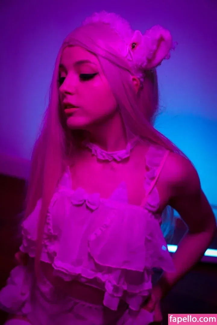 Olyashaa / deepfake / olyashaasaxon Onlyfans Photo Gallery 