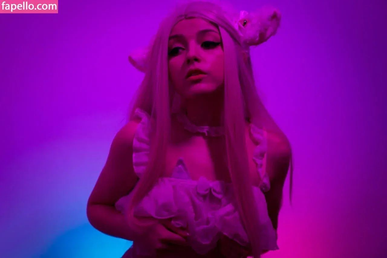 Olyashaa / deepfake / olyashaasaxon Onlyfans Photo Gallery 