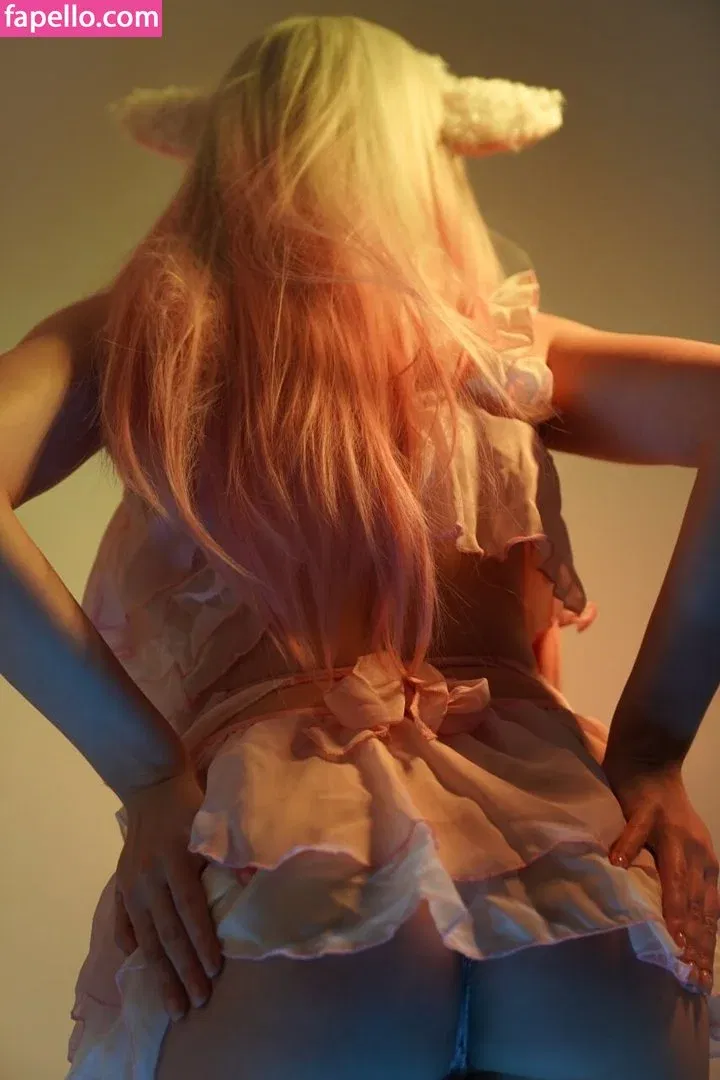 Olyashaa / deepfake / olyashaasaxon Onlyfans Photo Gallery 