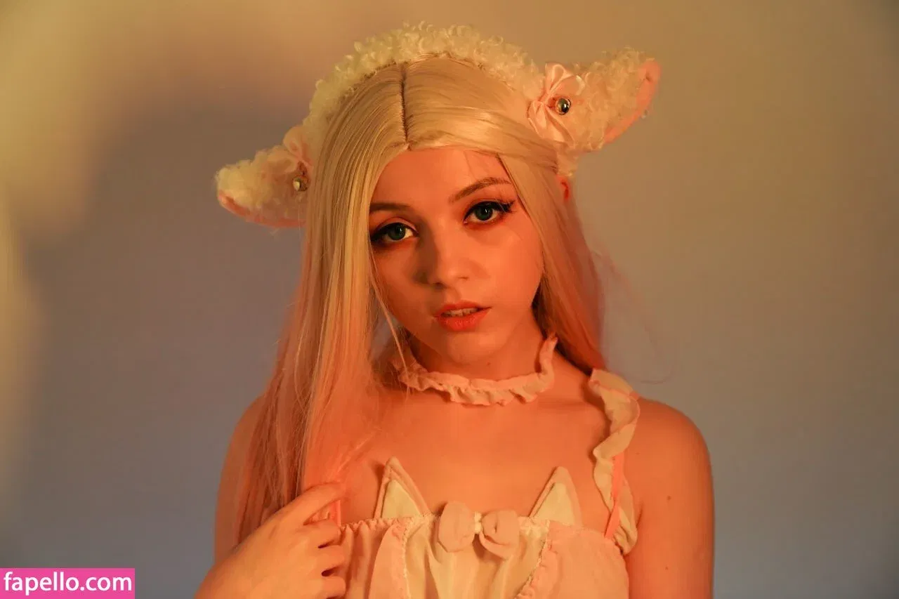 Olyashaa / deepfake / olyashaasaxon Onlyfans Photo Gallery 