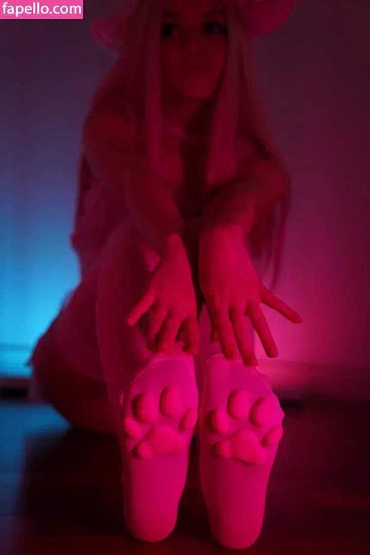 Olyashaa / deepfake / olyashaasaxon Onlyfans Photo Gallery 