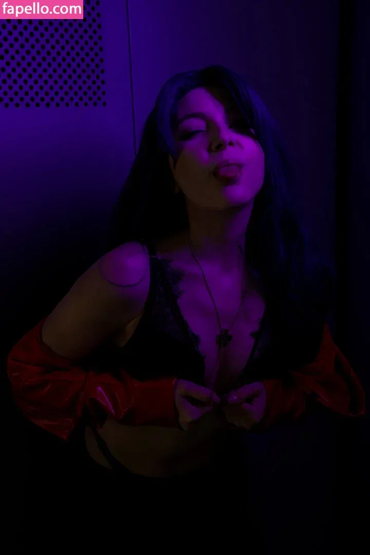 Olyashaa / deepfake / olyashaasaxon Onlyfans Photo Gallery 