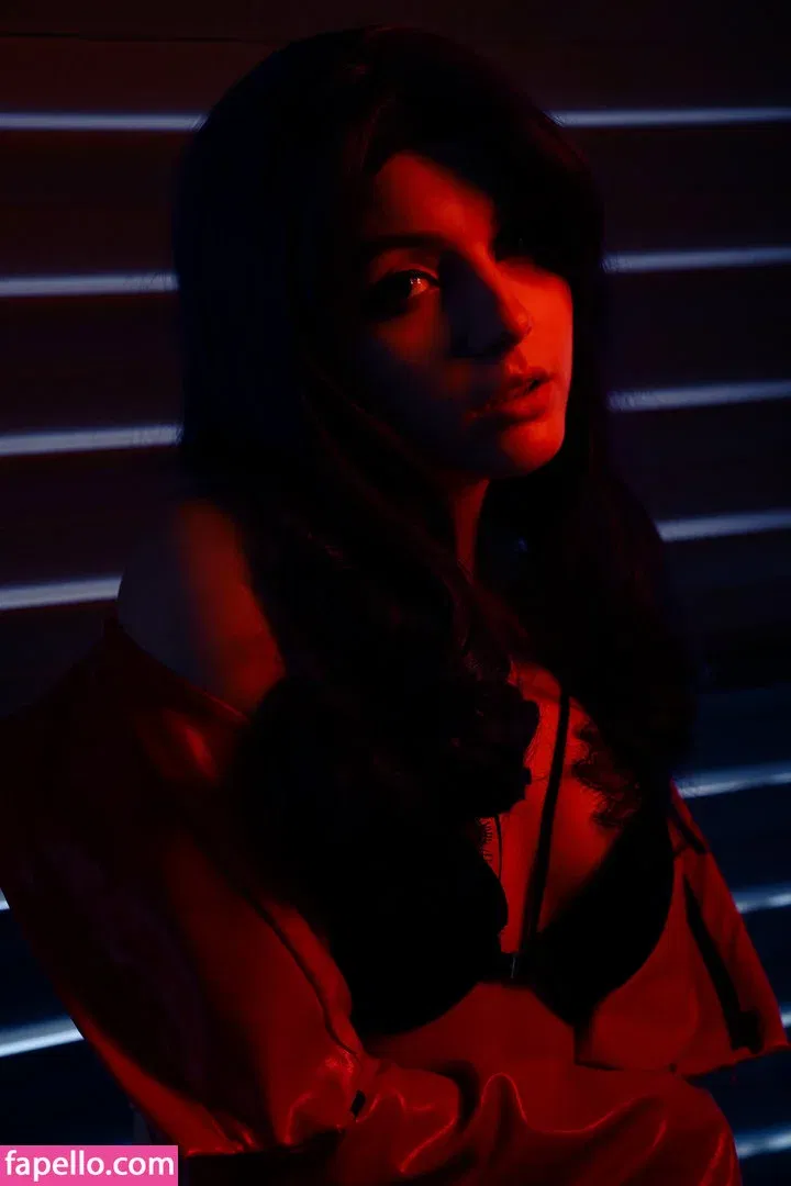 Olyashaa / deepfake / olyashaasaxon Onlyfans Photo Gallery 