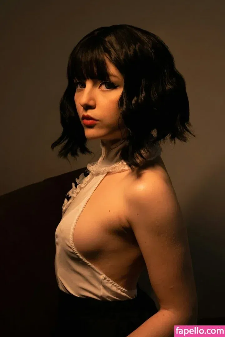 Olyashaa / deepfake / olyashaasaxon Onlyfans Photo Gallery 