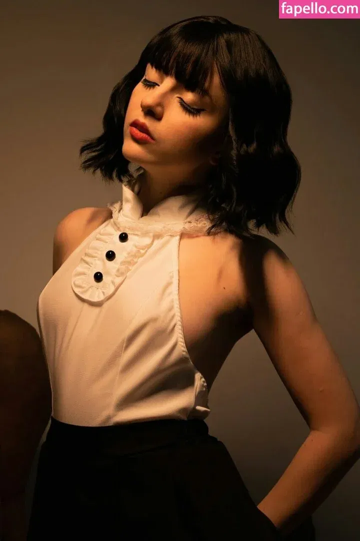 Olyashaa / deepfake / olyashaasaxon Onlyfans Photo Gallery 