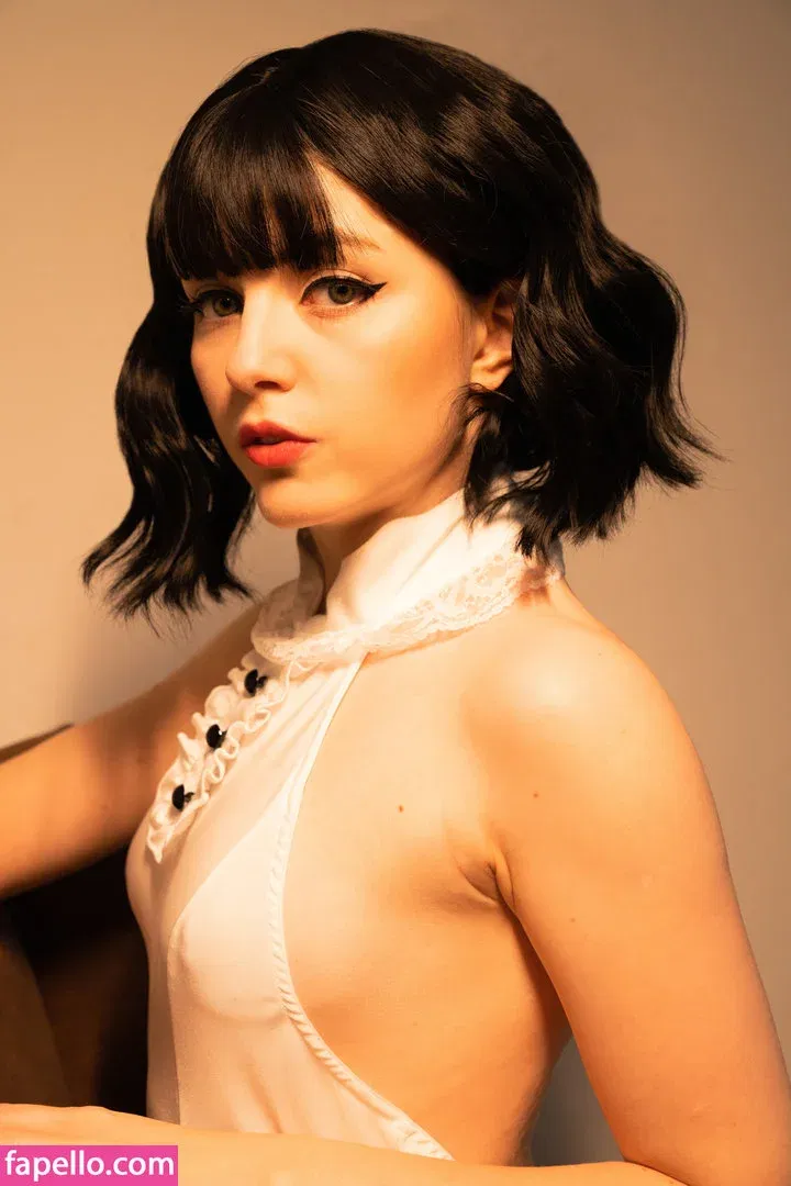 Olyashaa / deepfake / olyashaasaxon Onlyfans Photo Gallery 