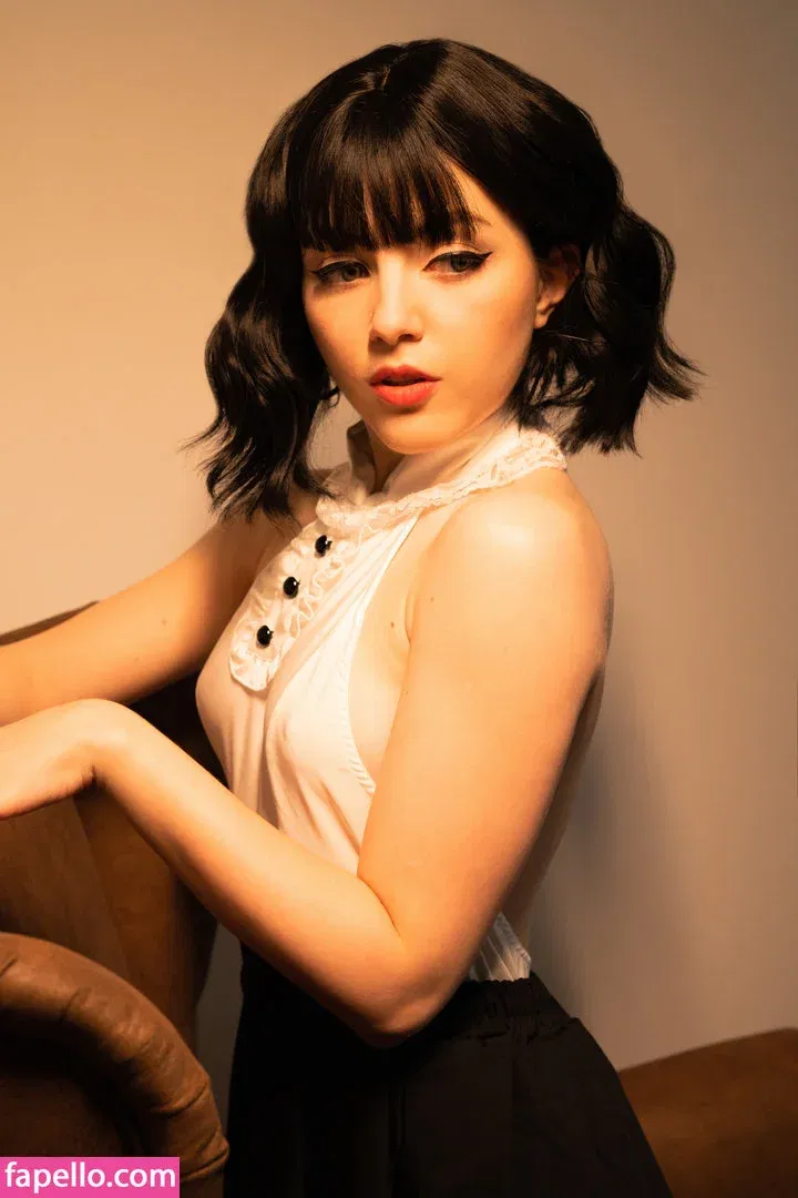 Olyashaa / deepfake / olyashaasaxon Onlyfans Photo Gallery 