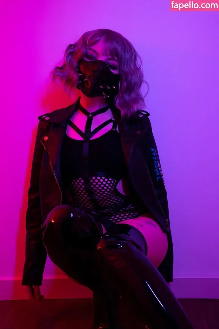 Olyashaa / deepfake / olyashaasaxon Onlyfans Photo Gallery 