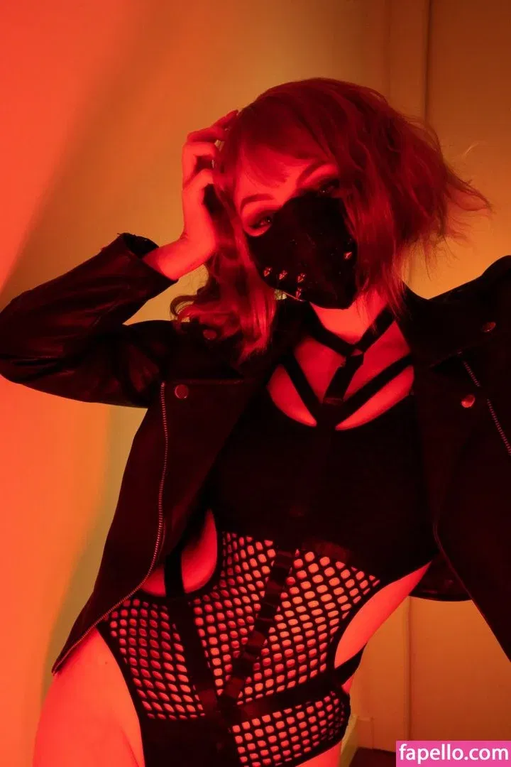 Olyashaa / deepfake / olyashaasaxon Onlyfans Photo Gallery 