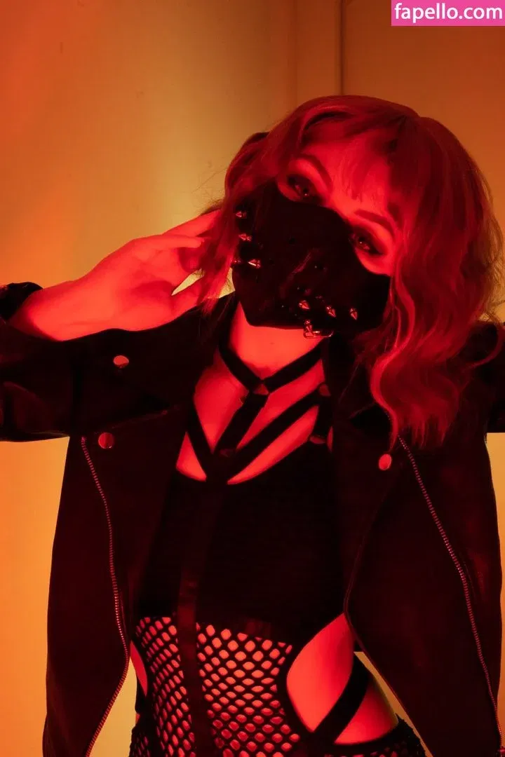 Olyashaa / deepfake / olyashaasaxon Onlyfans Photo Gallery 